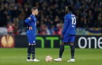 Football - Dynamo Kiev v Everton - UEFA Europa League Third Round Second Leg - NSC Olympic Stadium, Kiev, Ukraine - 19/3/15 Everton's Ross Barkley (L) and Romelu Lukaku look dejected after Dynamo Kiev score their third goal Action Images via Reuters / Peter Cziborra Livepic EDITORIAL USE ONLY.