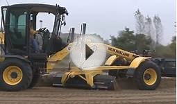 New Holland Grader 156.7 A in Action - Walkaround und